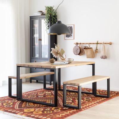 Veke Ruska ruokailuryhmä penkeillä 150x100 cm antiikkipetsattu harjattu mänty/musta | Alk. 1 186,00 €