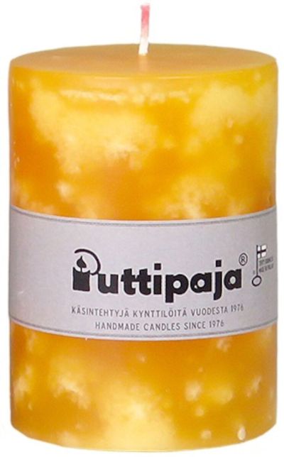 Puttipaja® Puttipaja läpivärjätty pöytäkynttilä 10 cm okra