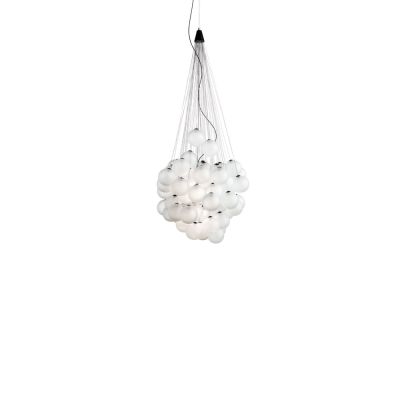 Luceplan Stochastic riippuvalaisin Opaali, 48 palloa | Alk. 1 777,50 €