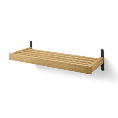 Oscarssons Möbel, Nadja Kenkähylly 80 cm seinäkiinnitteinen Lakattu Tammi/Matti Musta teräs | Alk. 193,00 €
