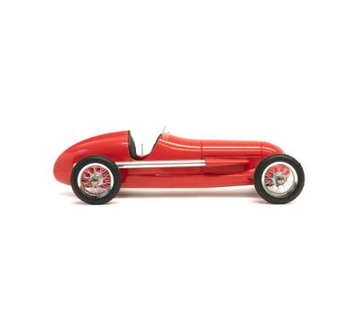 Authentic Models Racer malli auto punainen | Alk. 299,00 €