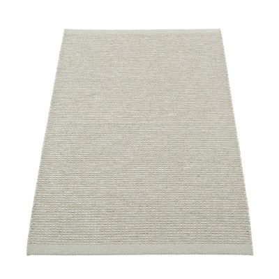 Pappelina, Emm matto 70 x 120 cm Sage/Linen Metallic | Alk. 103,00 €
