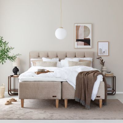 Unia Platina runkopatjapaketti 180 M luonnonkumi, tammi jalat, beige Voque 02 | Alk. 2 441,00 €