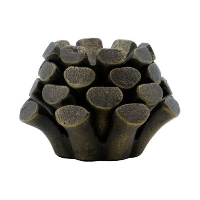 House Doctor Pine Cone kynttilänjalka Ø9 cm Antiikkimessinki | Alk. 18,90 €