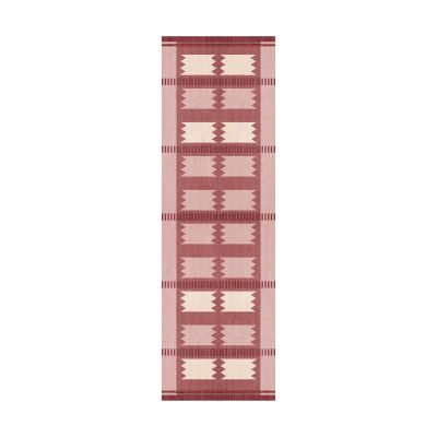 Layered Röllakan Iris villamatto 75x240 cm Rasberry | Alk. 450,09 €