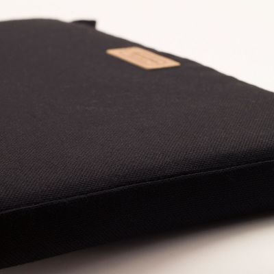 Grythyttan Stålmöbler, Tyyny A2 Musta (1936-1963) | Alk. 122,00 €