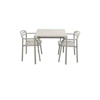 Cane-line, Bliss ruokapöytä sis. kaksi tuolia käsinojilla - Hiekka-alumiinia | Alk. 1 383,00 €