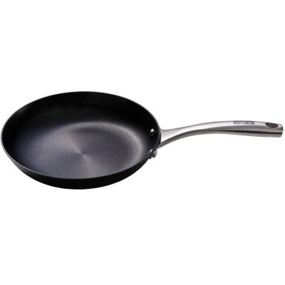 Skottsberg Paistinpannu 24 cm, valurautaa | Alk. 70,00 €