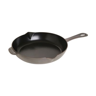 STAUB Staub valurautapannu kaatonokalla Ø26 cm Grafiitinharmaa | Alk. 142,00 €