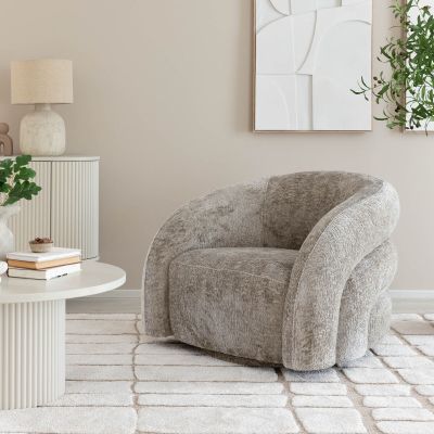 House Nordic Valletta pyörivä nojatuoli beige HN1251, kuvausmalli | Alk. 849,00 €