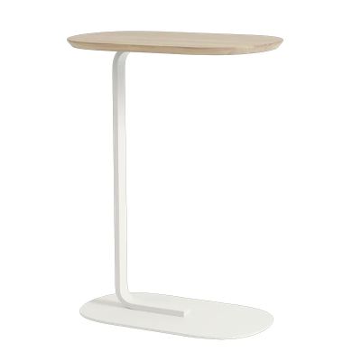 Muuto, Relate sivupöytä 73,5 cm - Oak Laminate/Off-White | Alk. 572,00 €