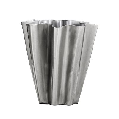 House Doctor Flood Vas, harjattu hopea