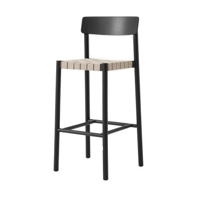 &Tradition Betty TK15 Bar Chair baarituoli 75 cm Mustalakattu saarni-luonnonvärinen pellava