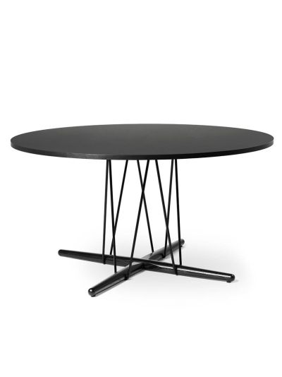 Carl Hansen & Son Embrace-ruokapöytä | Alk. 2 889,00 €