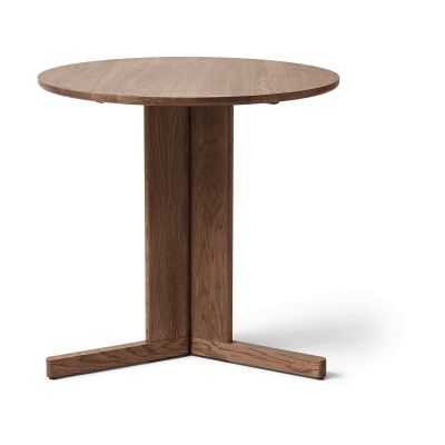 Form & Refine Trefoil ruokapöytä Ø75 cm Savustettu tammi | Alk. 748,00 €
