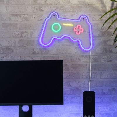 Trio Gamer LED seinävalaisin kirkas