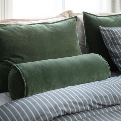 Fanni K Bolster koristetyyny 55x20 cm sammaleenvihreä | Alk. 29,95 €