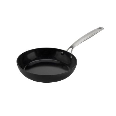 Combekk Paistinpannu teräskahvalla 24 cm, musta | Alk. 59,00 €
