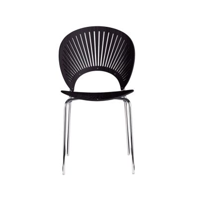 Fredericia Furniture Trinidad 3398 tuoli Musta petsattu saarni-jalka kromi | Alk. 495,00 €