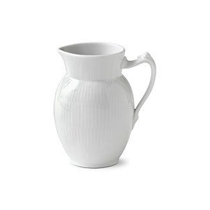 Royal Copenhagen White Fluted -kannu 38 cl | Alk. 31,50 €