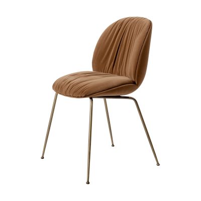 GUBI Beetle Soft tuoli kokonaan verhoiltu Sunday Dedar 112-antik messinki | Alk. 1 299,00 €