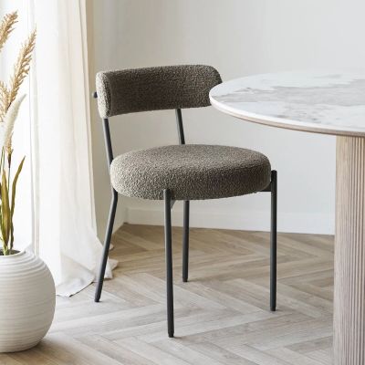 House Nordic Badalona ruokapöydän tuoli ruskea buklee HN1064, mustat jalat