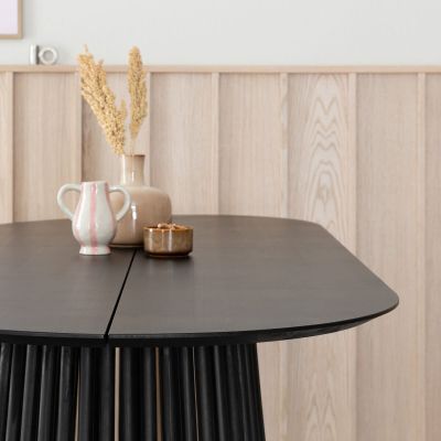 Veke Suoma ruokapöydän kansi musta, asiakaspalautus