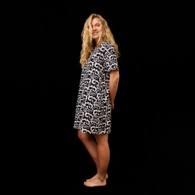 Finlayson Pesue yöpaita Mustavalkoinen