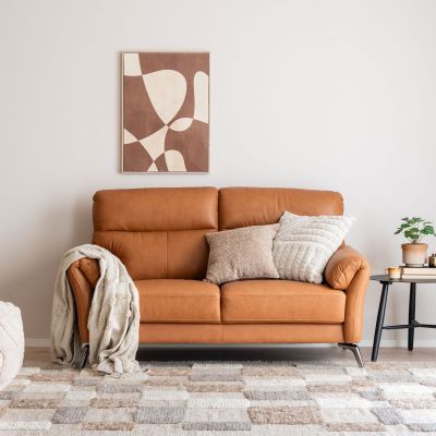 Veke Honka 2-istuttava sohva konjakinruskea, kuvausmalli