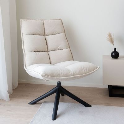 Veke Skandi nojatuoli luonnonvalkoinen Skyland 1, musta jalka, asiakaspalautus