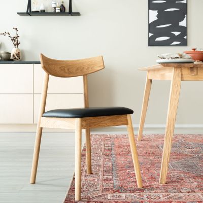 Veke Ahde tuoli öljytty tammi, musta PU-istuin, asiakaspalautus