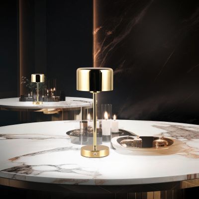 Trio Jeff LED pöytävalaisin kiillotettu messinki ladattava