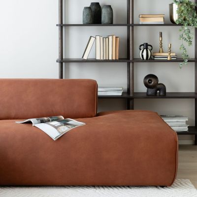 Veke Hali divaani oikea nahkaverhoiltu konjakinruskea Kentucky 9, kuvausmalli