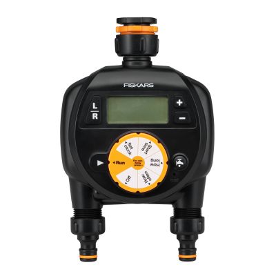 Fiskars - Easy Watering Kasteluajastin kahdelle letkulle