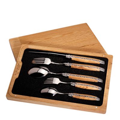 Laguiole en Aubrac - Aterimet 5 osaa Oliivipuu