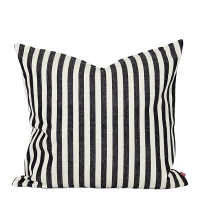 A World of Craft - Donia Tyynynpäällinen 50x50 cm Musta/Offwhite