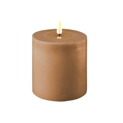 DeluxeHomeart - LED Pöytäkynttilä 10x10 cm Karamelli