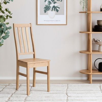 Veke Niklas tammi tuoli puuistuimella 2kpl lakattu tammi, kuvausmalli