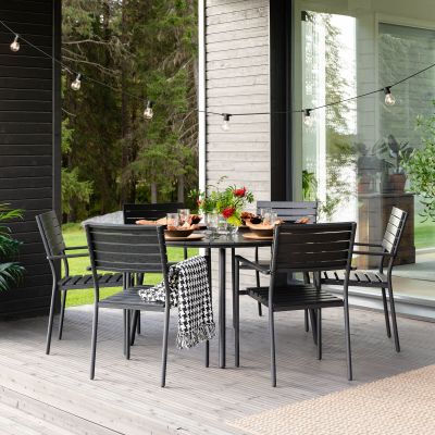 Veke Arvid 6-hengen pyöreä pöytäryhmä musta