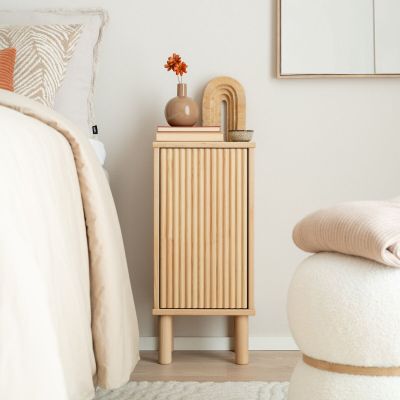 Ranua by Veke Taika korkea yöpöytä hiekka oksaton, kuvausmalli