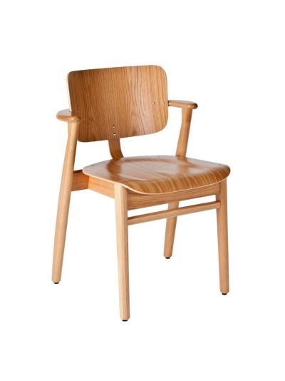 Artek Domus-tuoli lakattu tammi