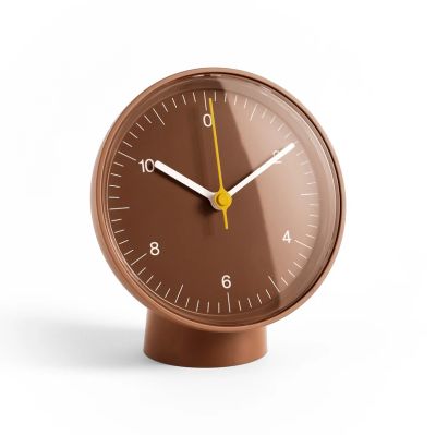 HAY - Pöytäkello, ruskea muovi, korkeus 14 cm