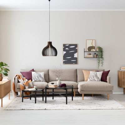 Veke Huurre divaanisohva oikea, Rodeo 204 hiekka, jalka J-138 tammi, asiakaspalautus