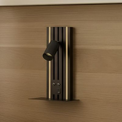 Tiron LED-seinävalaisin, korkeus 35 cm, tammi, USB Lucande - Olohuone - Moderni - Puu - Yksilamppuinen