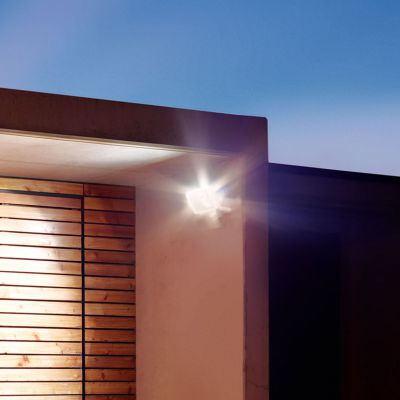 LS 300 S -anturilla varustettu LED-kohdevalaisin ulos, musta, IP44 STEINEL - Moderni - Metalli - Kulmikas