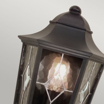 Norfolk-ulkoseinälamppu, puolilyhty, musta, IP43 Elstead - Antiikki - Metalli - Yksilamppuinen