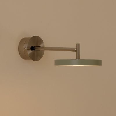 Asteria Short LED-seinävalaisin, oliivi, teräs, kiinteä johdotus UMAGE - Olohuone - Design - Metalli - Yksilamppuinen