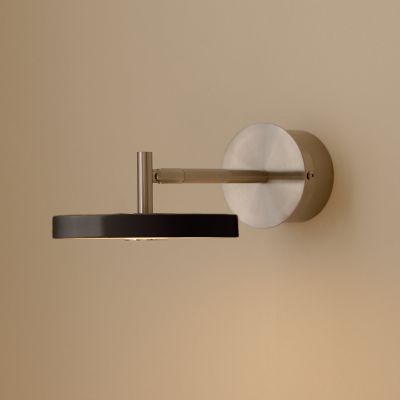Asteria Short LED-seinävalaisin, musta teräs, kiinteä johdotus – UMAGE - Olohuone - Design - Metalli - Yksilamppuinen