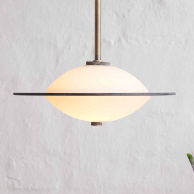 ORBIT-riippuvalo, vanha messinki/opaali, Ø 24 cm, lasi – Halo Design - Olohuone - Yksilamppuinen