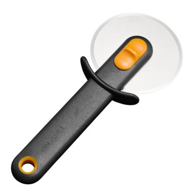 Fiskars - Functional Form pizzaleikkuri 26x8 cm musta/ruostumaton teräs